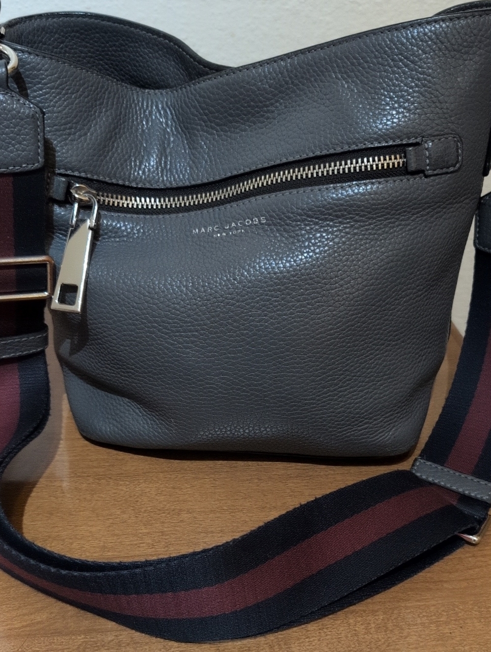 Marc Jacobs Charcoal Mid Sized Open Top Classic Crossbody W/Dustbag